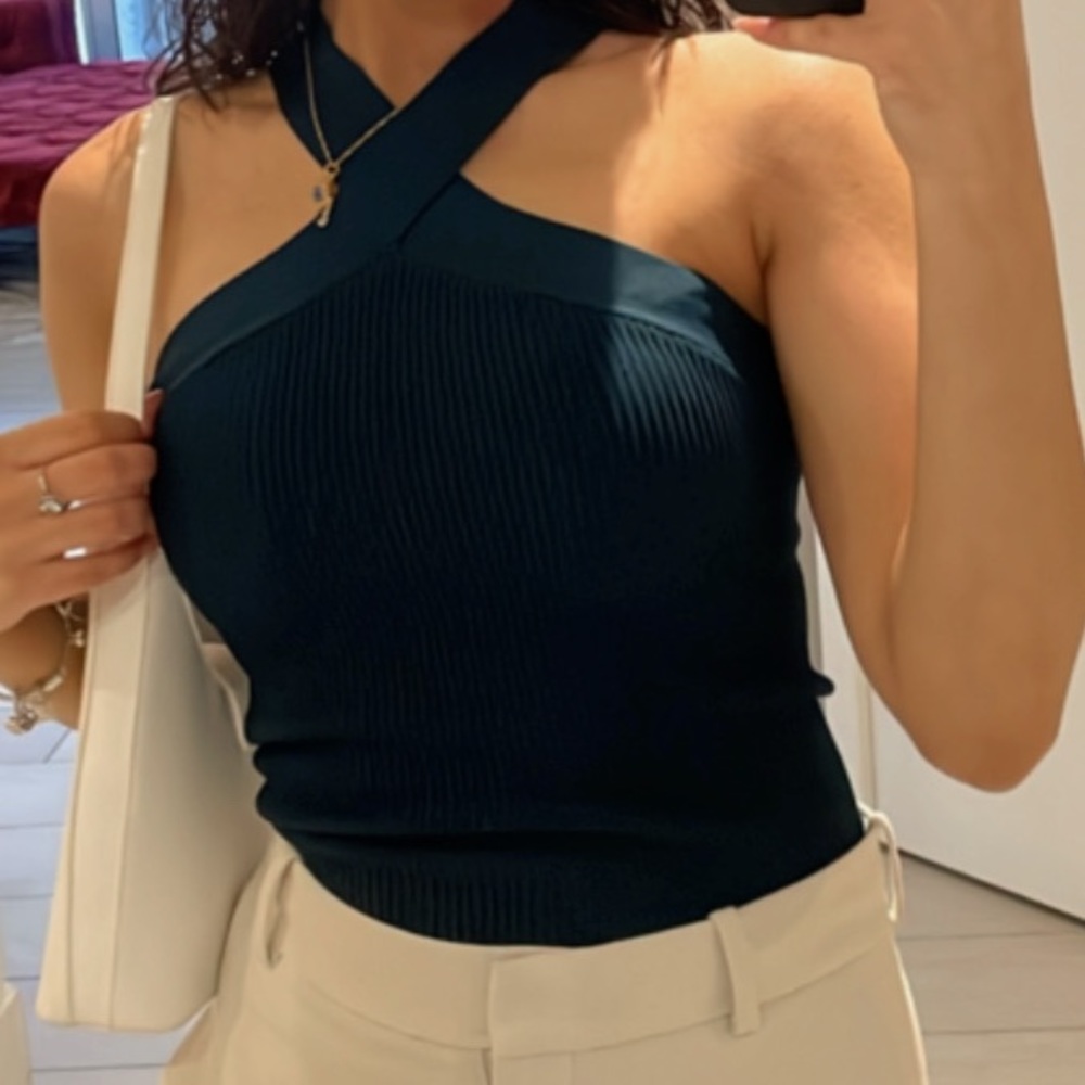 Aritiza babaton sculpt knit criss cross tank